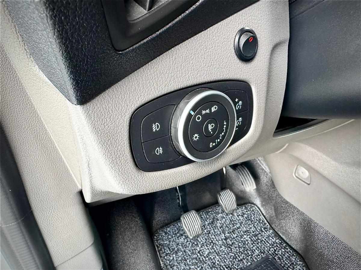 ford-transit-connect-1-5-ecoblue-2021-diesel-1499cc