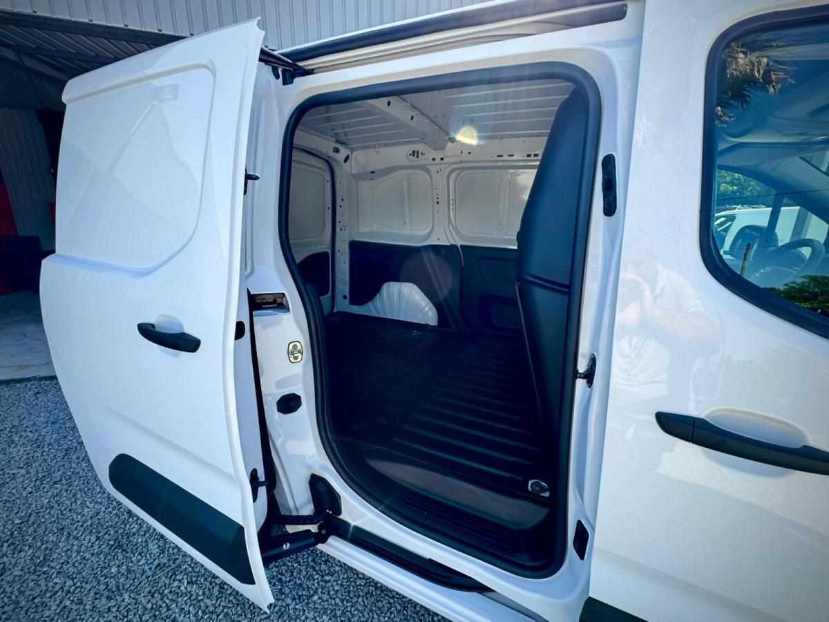 toyota-proace-city-1-5d-adblue-2021-diesel-1499cc
