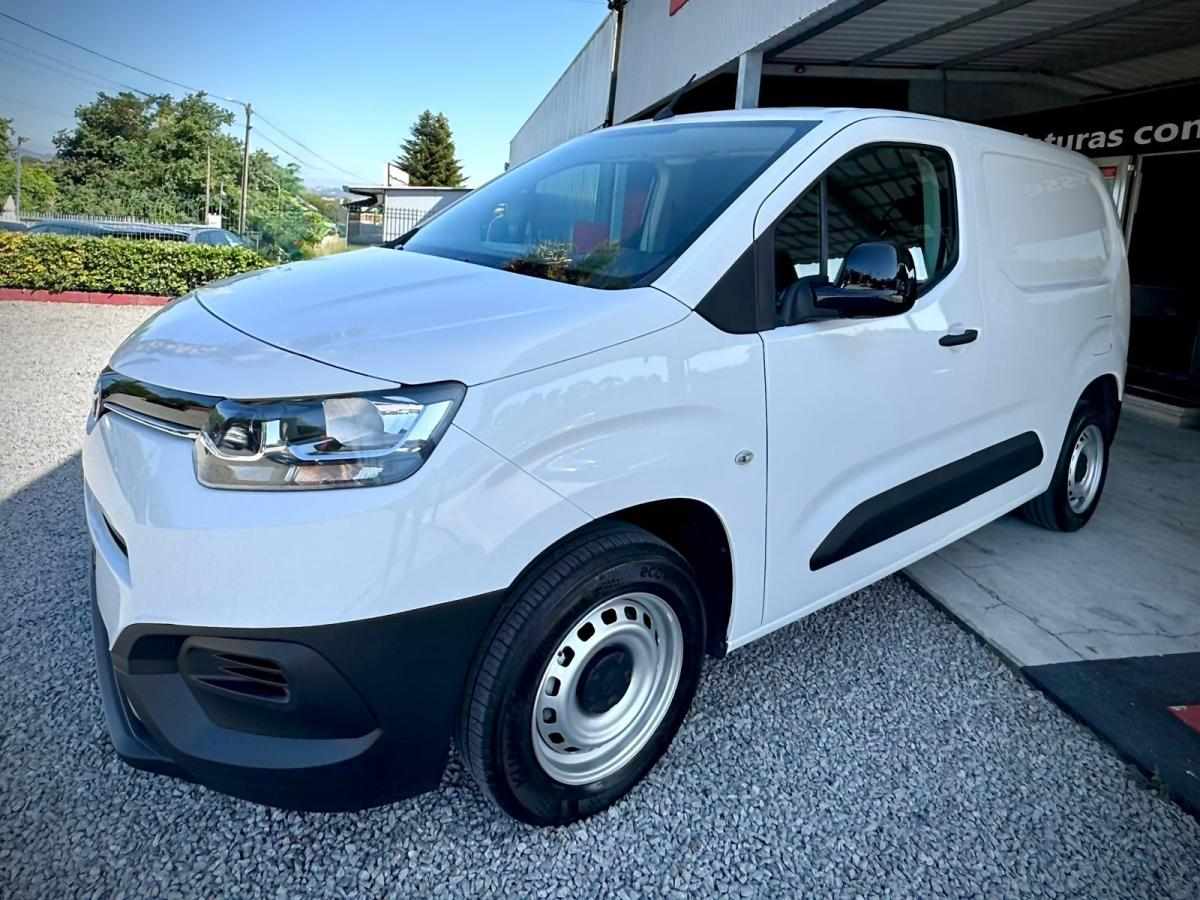 toyota-proace-city-1-5d-adblue-2021-diesel-1499cc