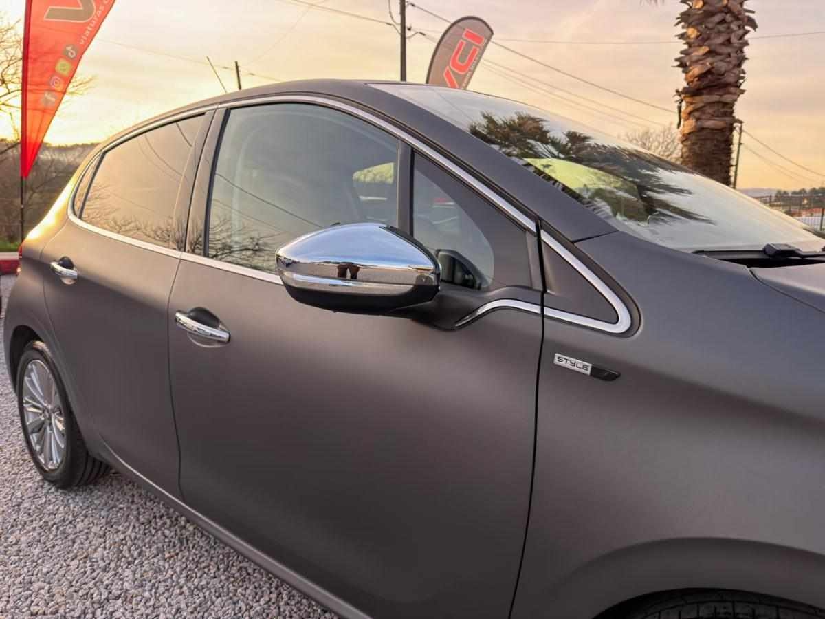 peugeot-208-1-2-vti-2016-gasolina-1199cc