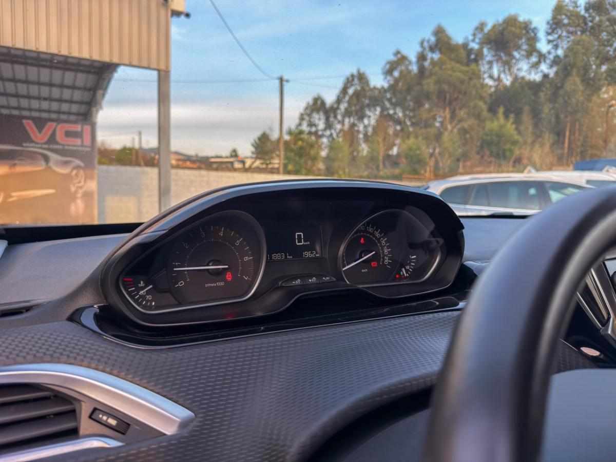 peugeot-208-1-2-vti-2016-gasolina-1199cc