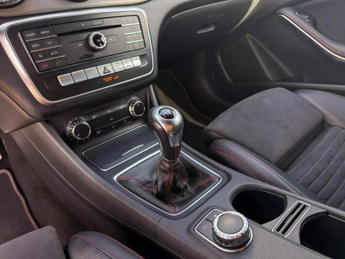 mercedes-benz-cla-180-d-blueefficiency-1-5-2018-diesel-1461cc