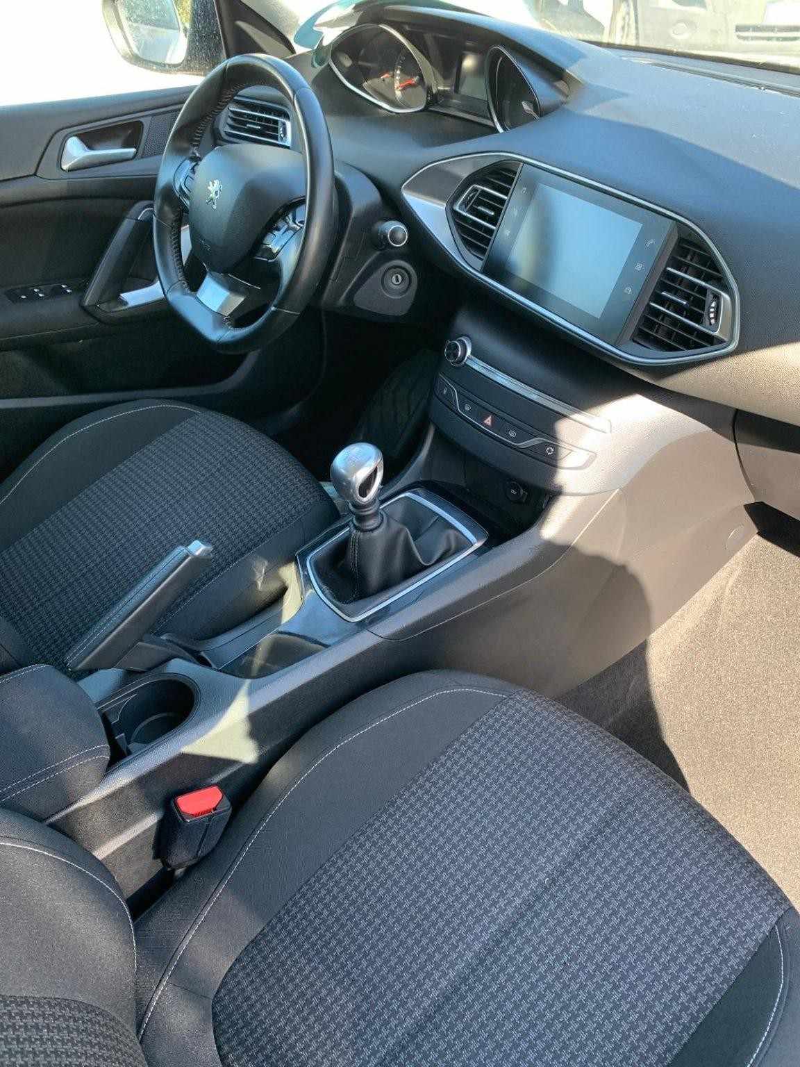 peugeot-308-sw-2019-diesel-1499cc