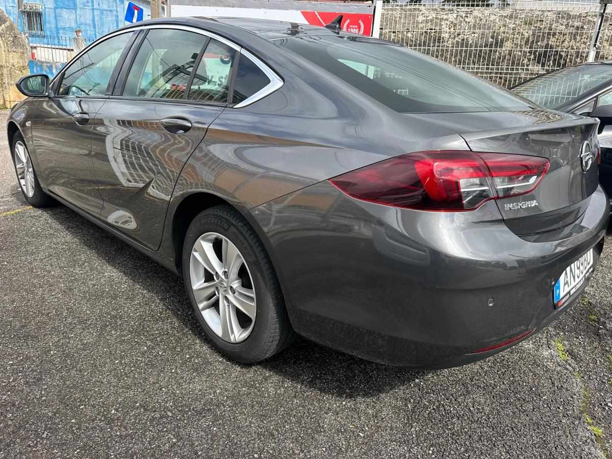 opel-insignia-2021-diesel-1496cc