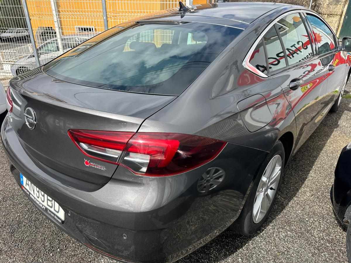 opel-insignia-2021-diesel-1496cc