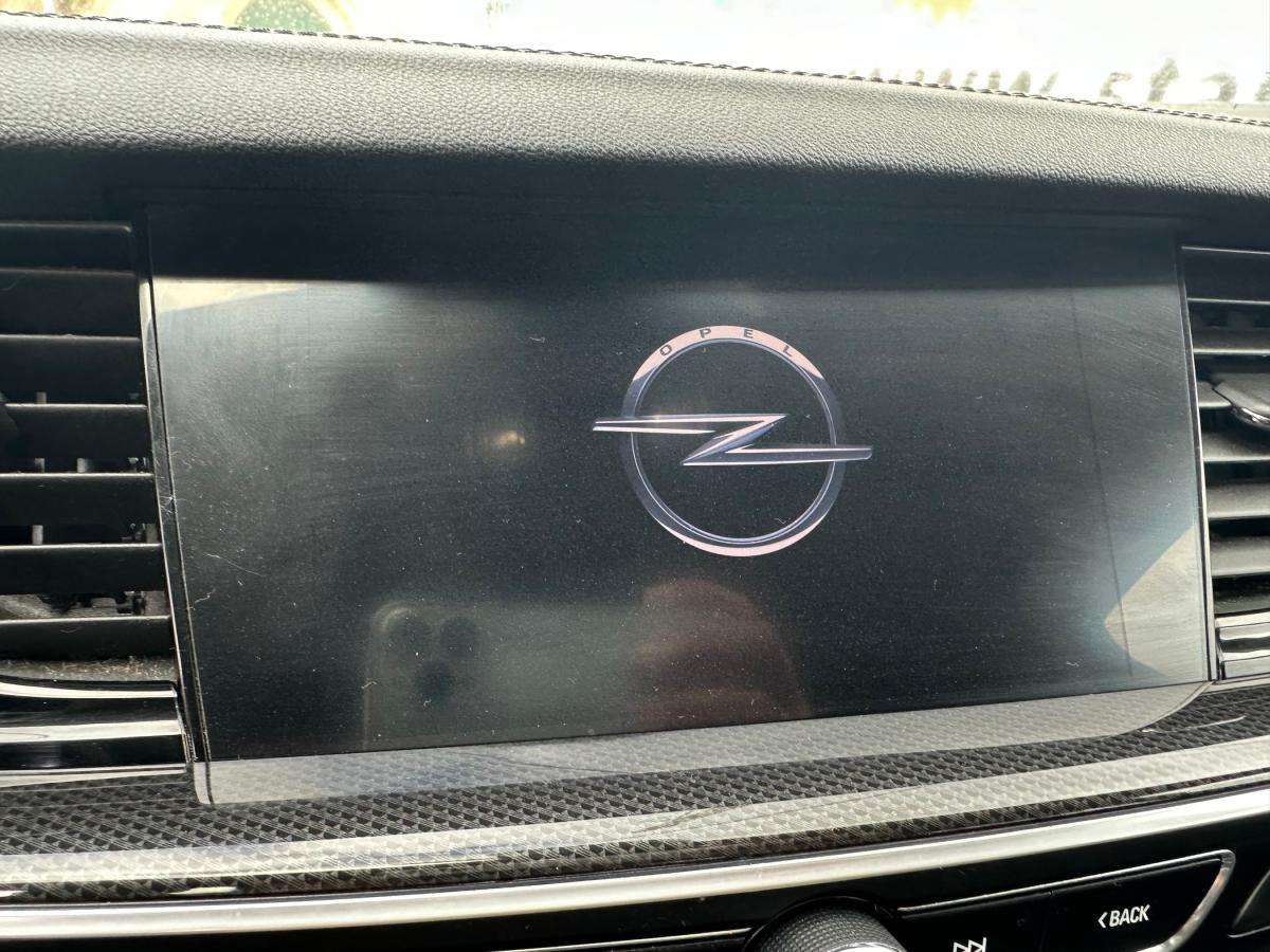 opel-insignia-2021-diesel-1496cc