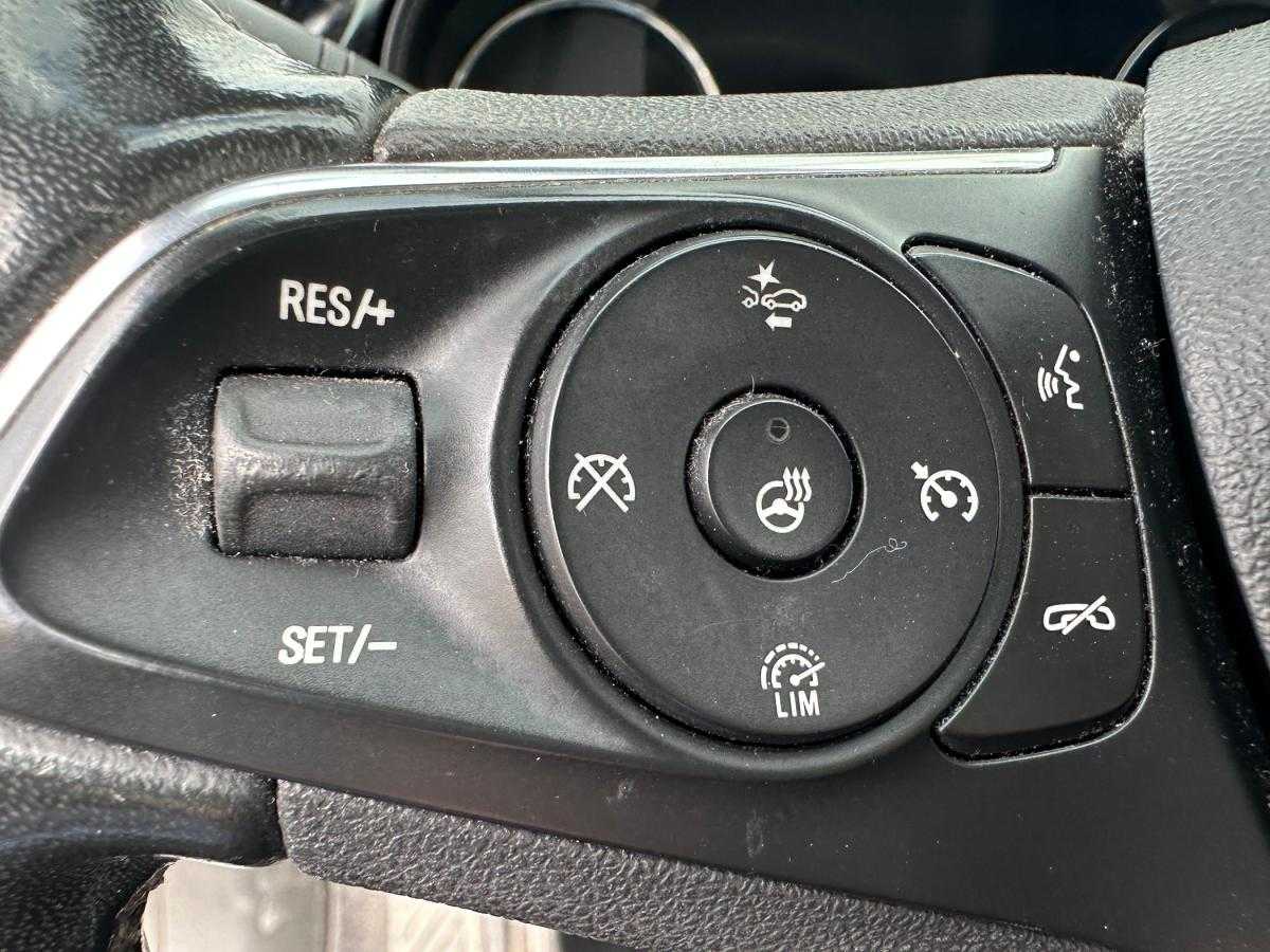 opel-insignia-2021-diesel-1496cc