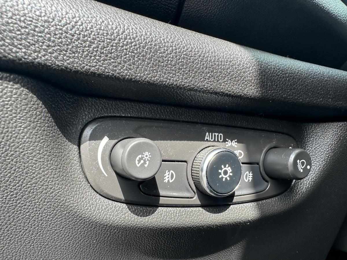 opel-insignia-2021-diesel-1496cc