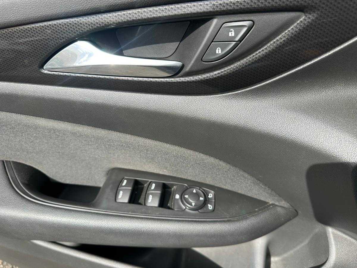 opel-insignia-2021-diesel-1496cc