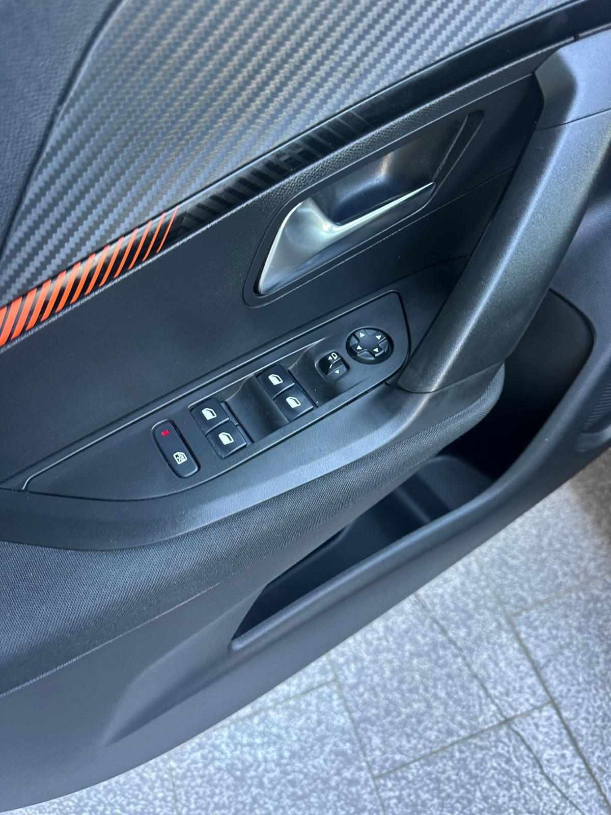 peugeot-2008-2021-diesel-1499cc