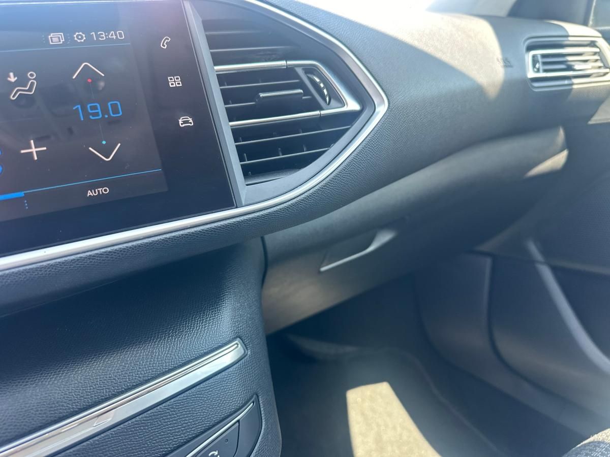 peugeot-308-sw-2020-diesel-1499cc