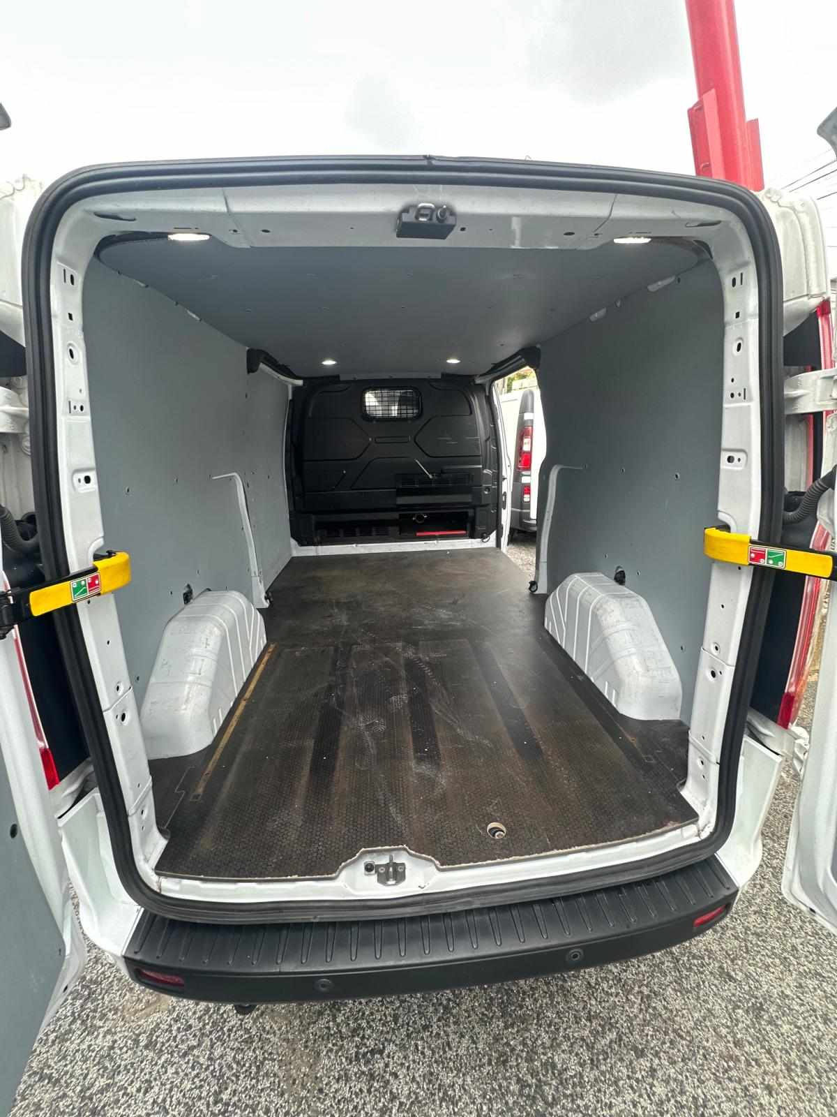 ford-transit-custom-2021-diesel-1995cc