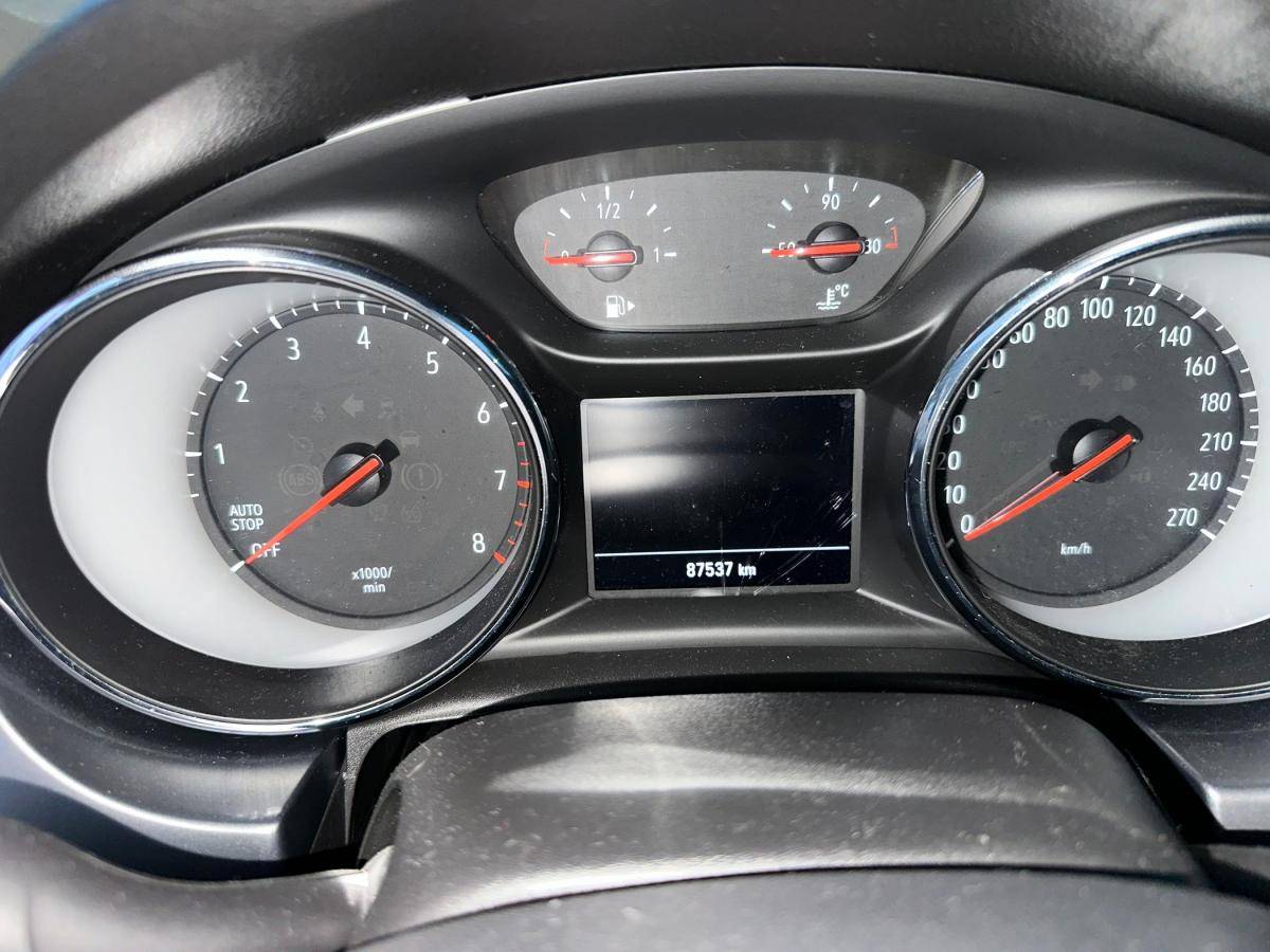 opel-astra-sport-tourer-2018-gasolina-999cc