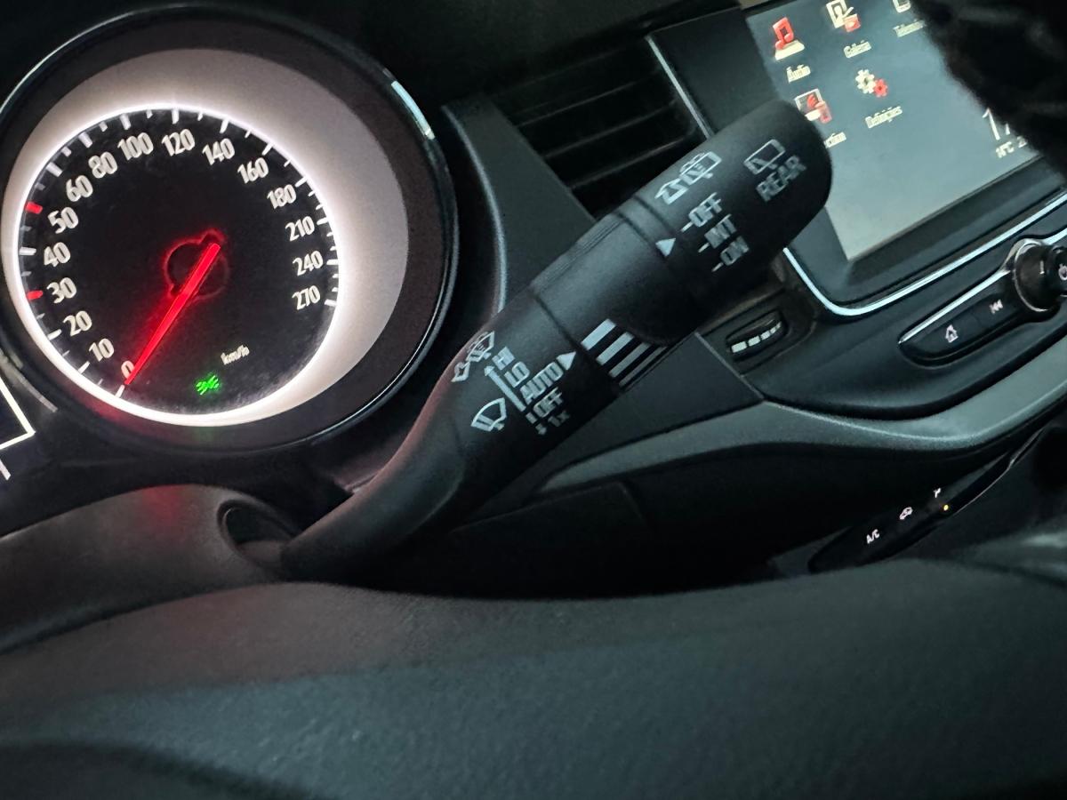 opel-astra-sport-tourer-2018-gasolina-999cc
