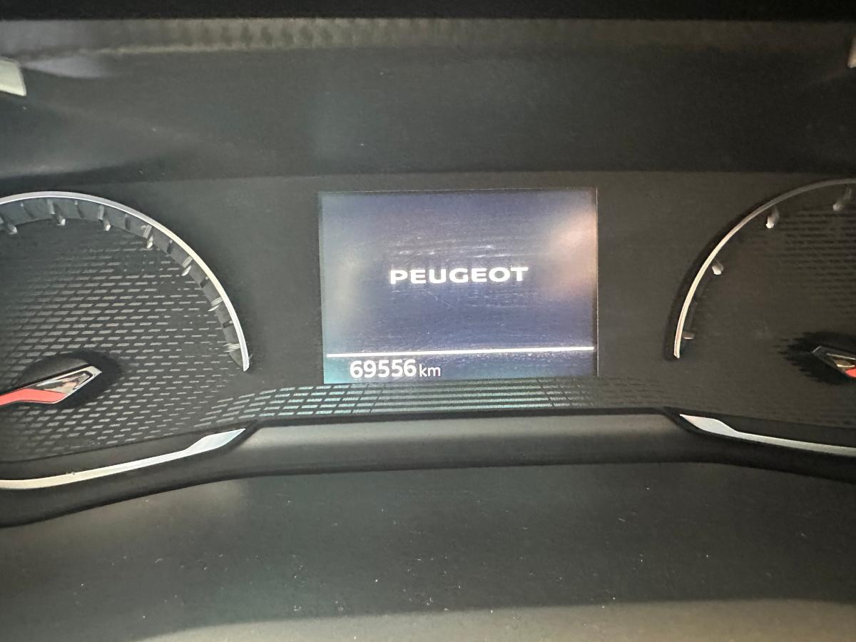 peugeot-208-2021-gasolina-1199cc