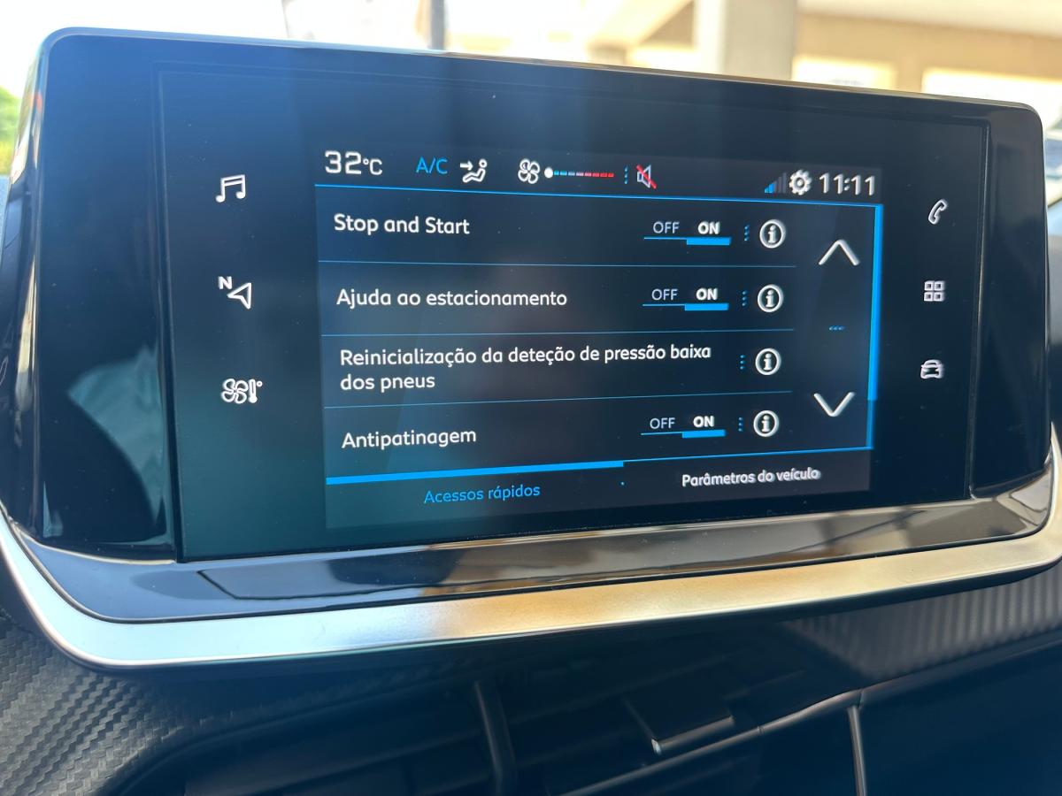 peugeot-208-2021-gasolina-1199cc
