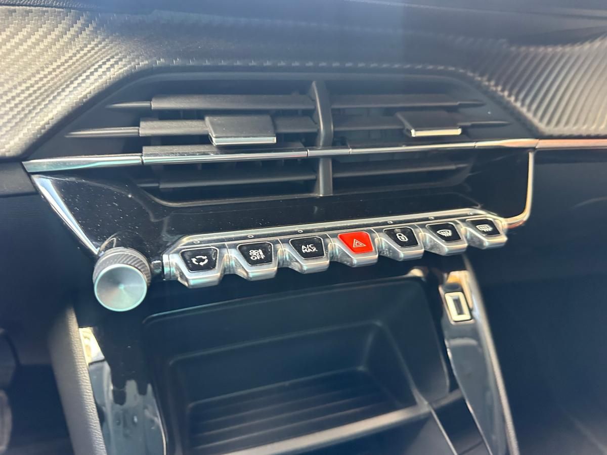 peugeot-208-2021-gasolina-1199cc