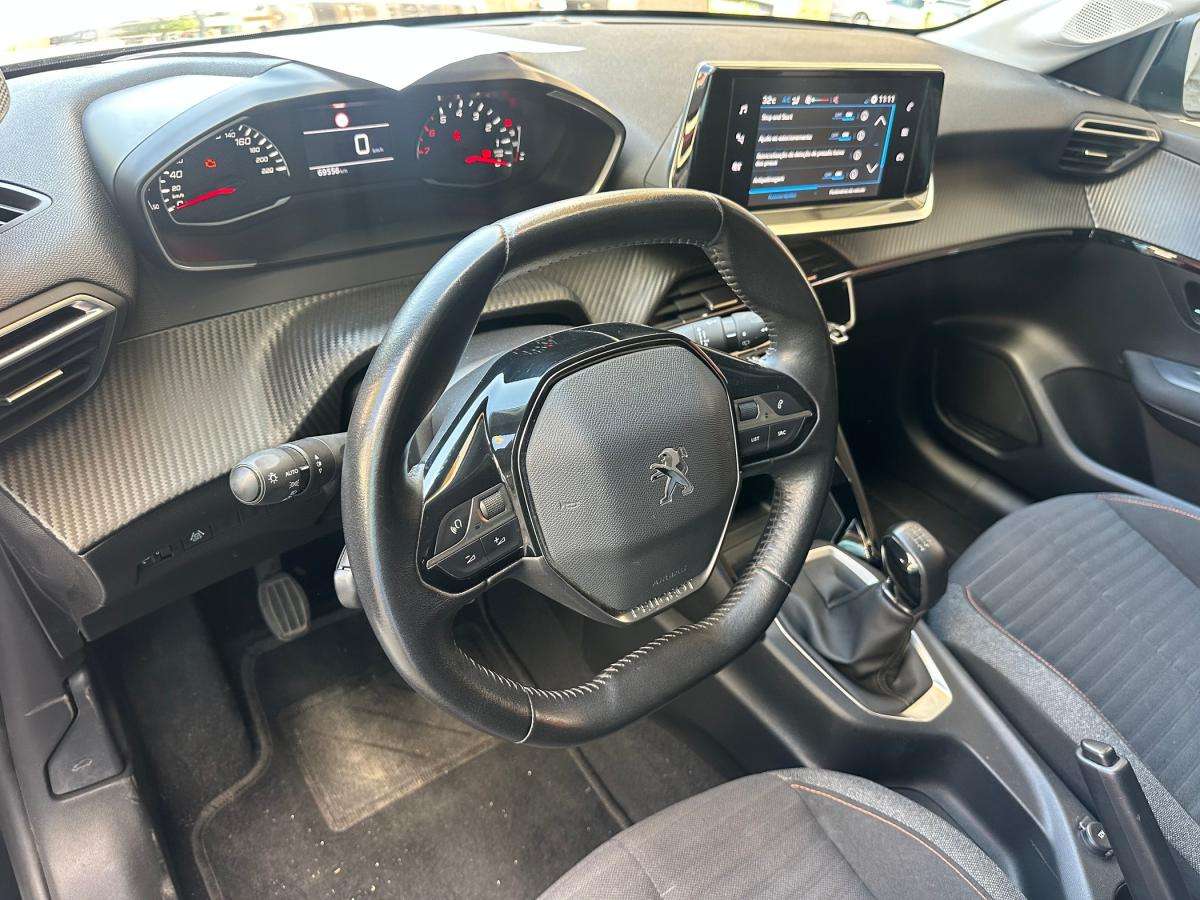 peugeot-208-2021-gasolina-1199cc