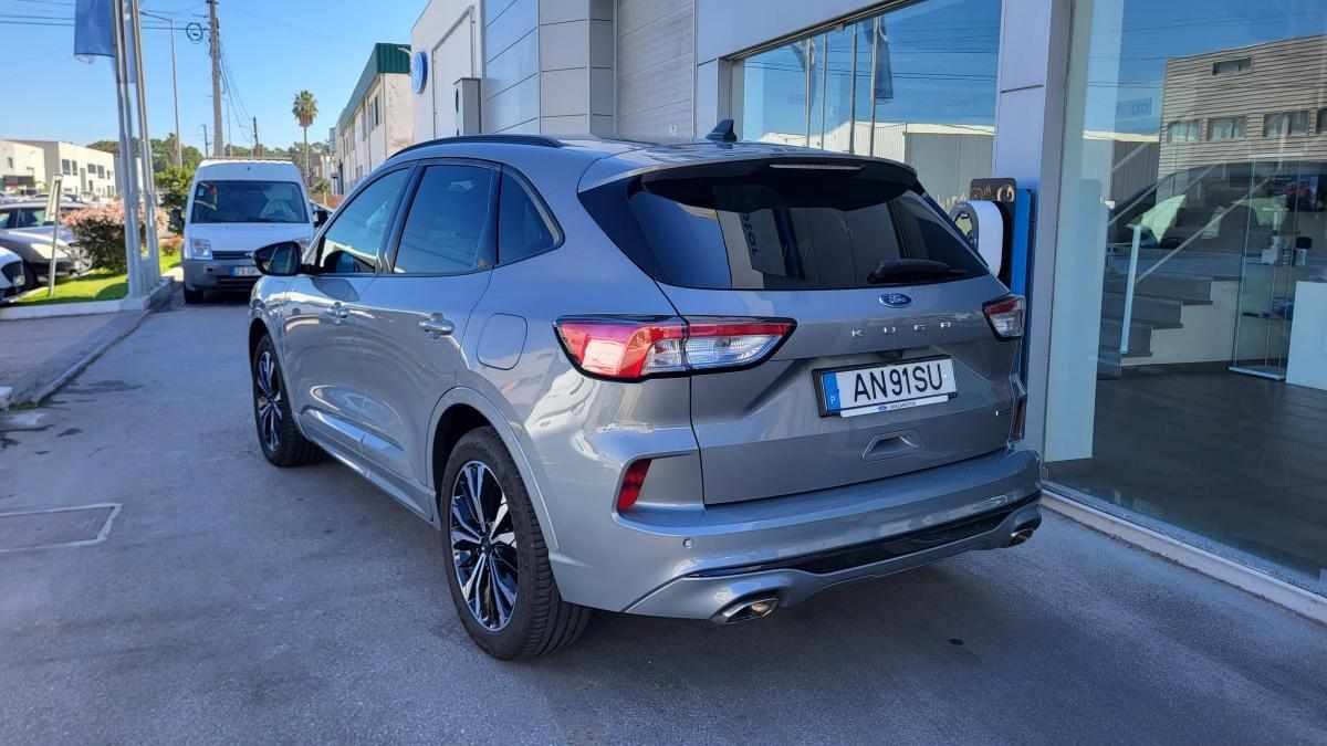 ford-kuga-2-5-plug-in-hybrid-2022-gasolina-2488cc