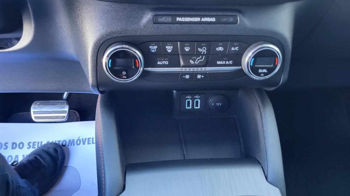 ford-kuga-2-5-plug-in-hybrid-2022-gasolina-2488cc