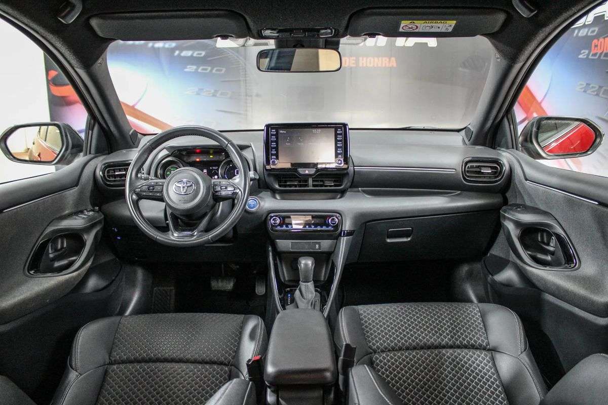 toyota-yaris-2021-hibrido-a-gasolina-1490cc
