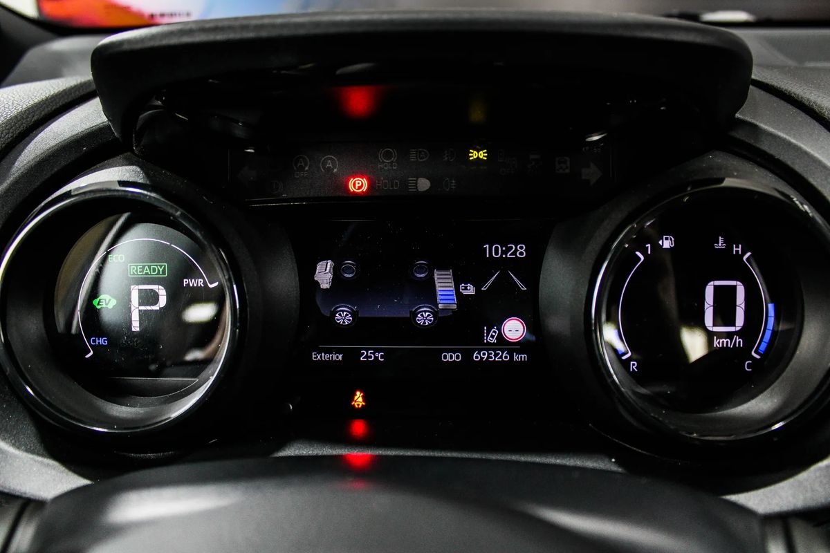 toyota-yaris-2021-hibrido-a-gasolina-1490cc
