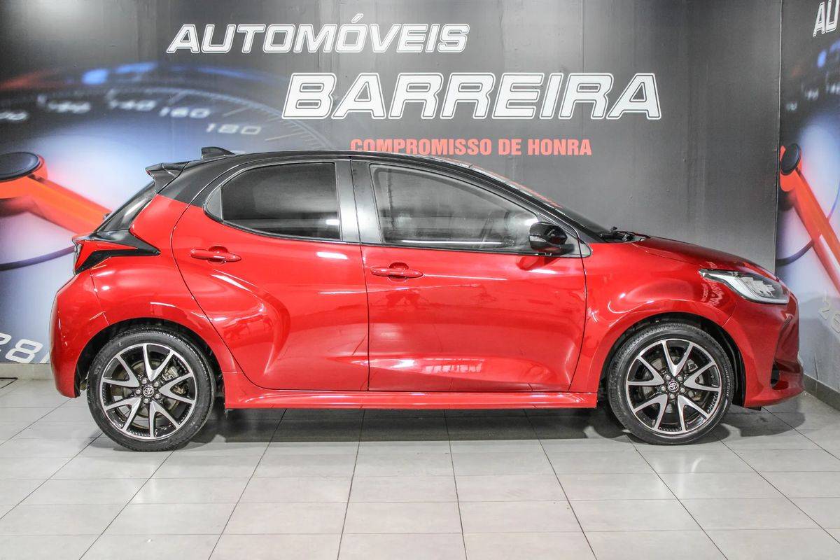 toyota-yaris-2021-hibrido-a-gasolina-1490cc