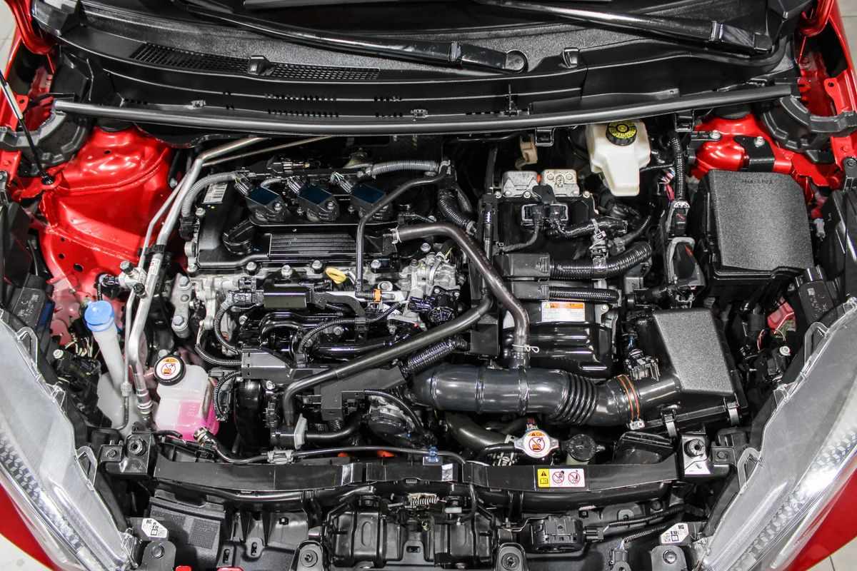 toyota-yaris-2021-hibrido-a-gasolina-1490cc
