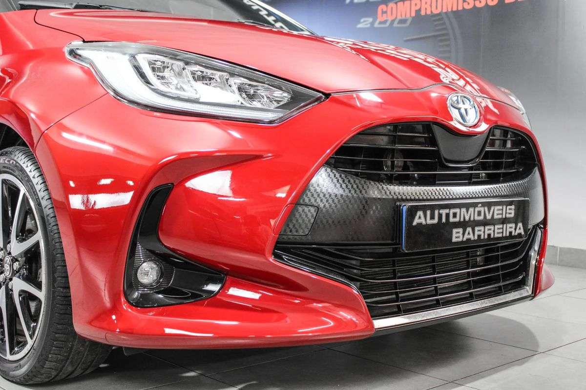 toyota-yaris-2021-hibrido-a-gasolina-1490cc