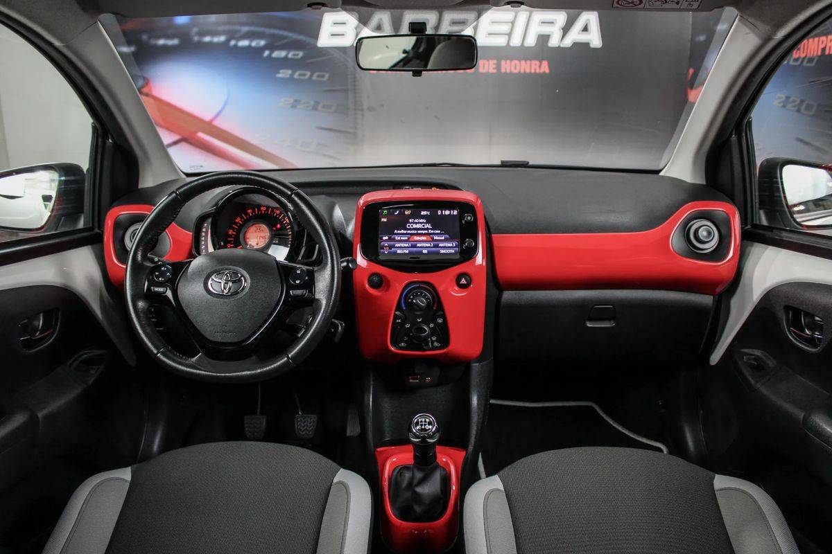 toyota-aygo-2018-gasolina-998cc
