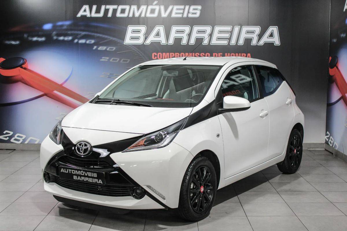toyota-aygo-2018-gasolina-998cc