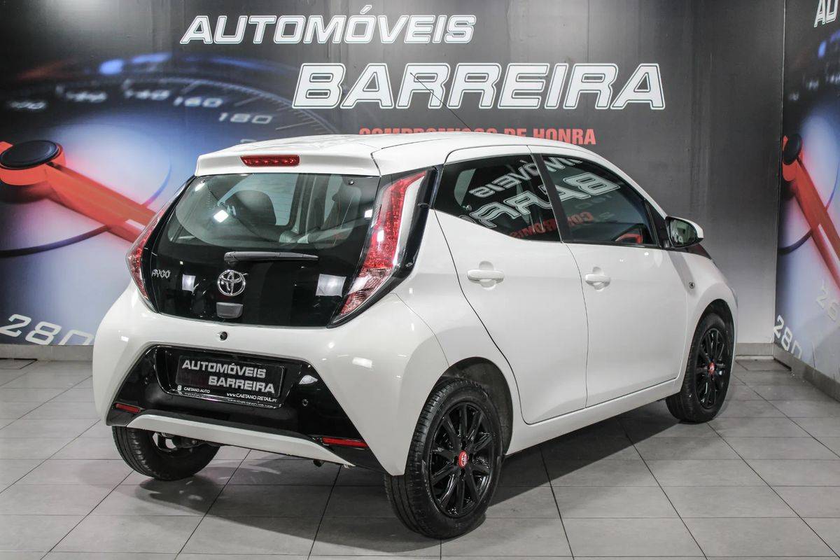 toyota-aygo-2018-gasolina-998cc