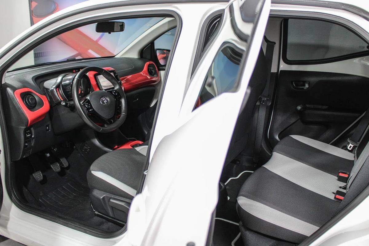 toyota-aygo-2018-gasolina-998cc