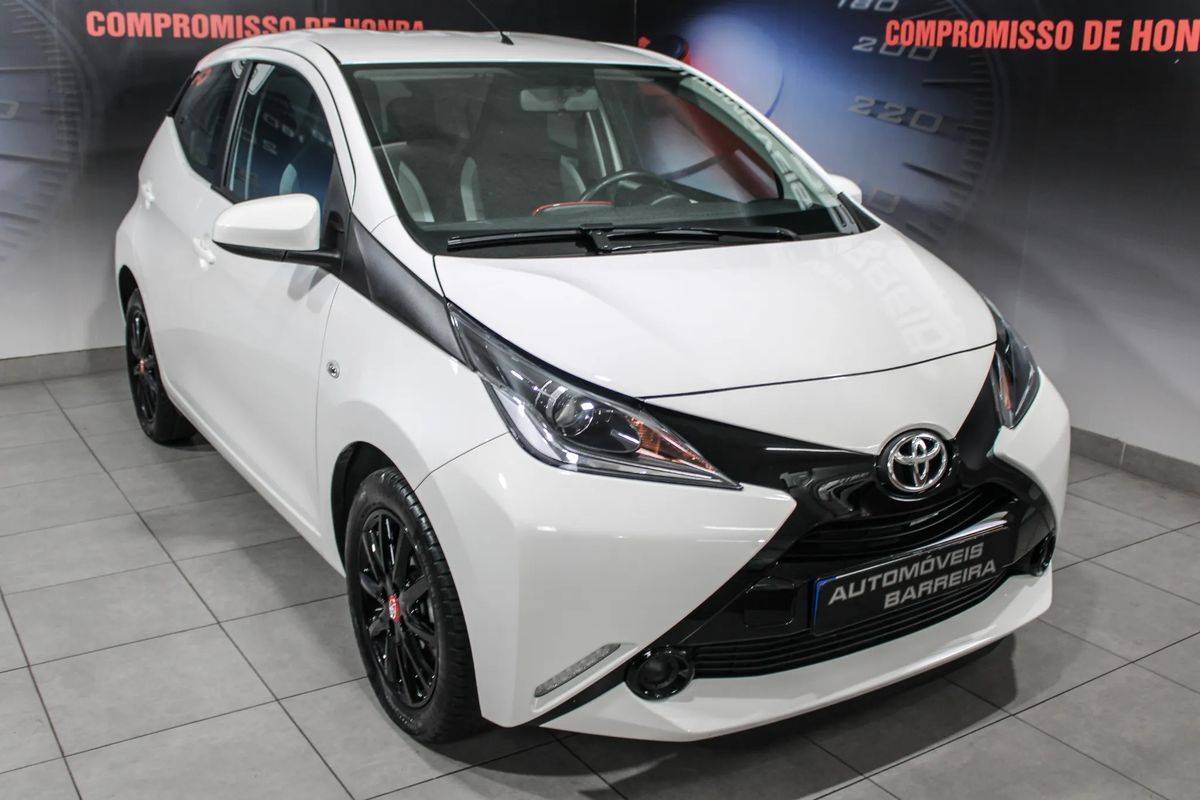 toyota-aygo-2018-gasolina-998cc