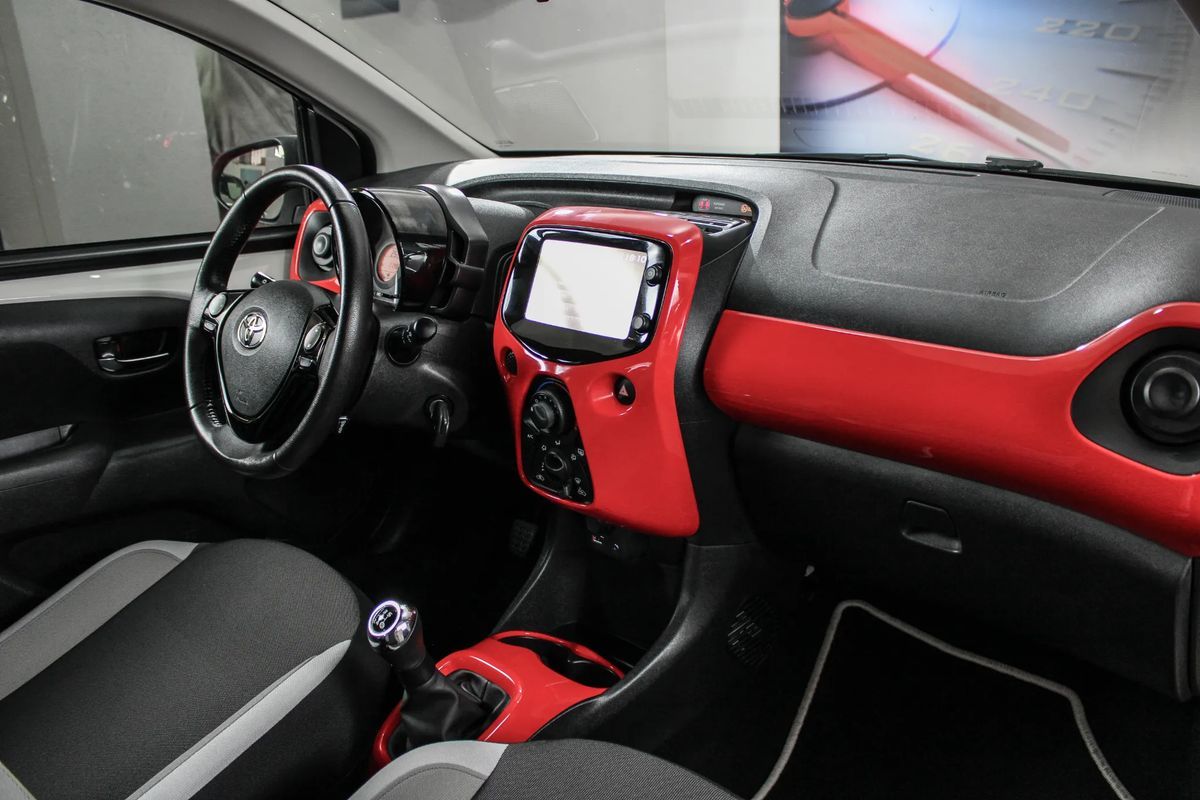 toyota-aygo-2018-gasolina-998cc