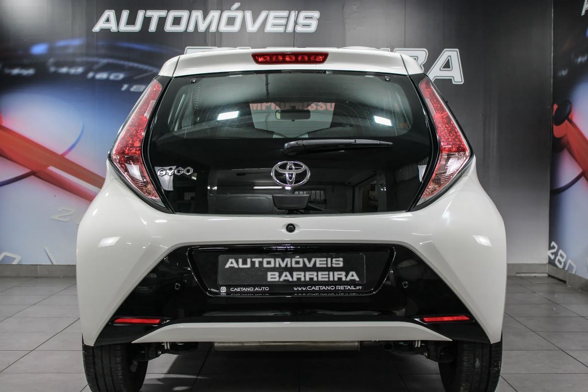 toyota-aygo-2018-gasolina-998cc