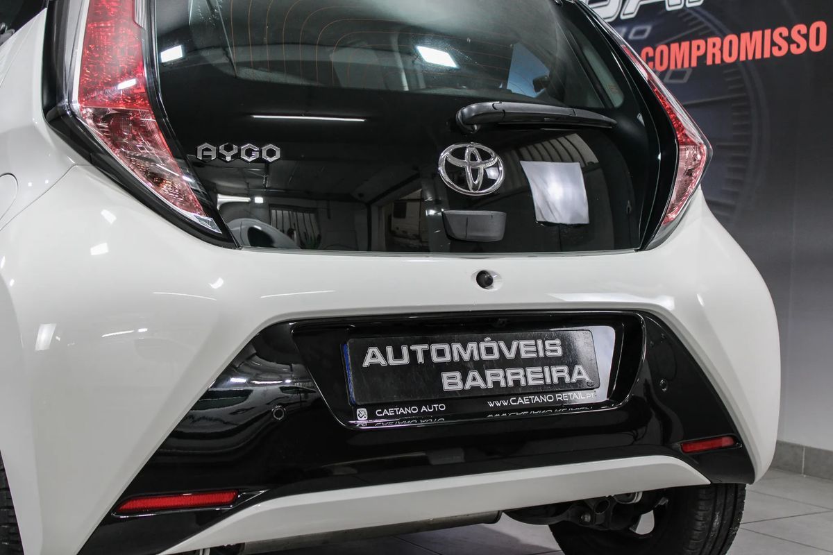 toyota-aygo-2018-gasolina-998cc
