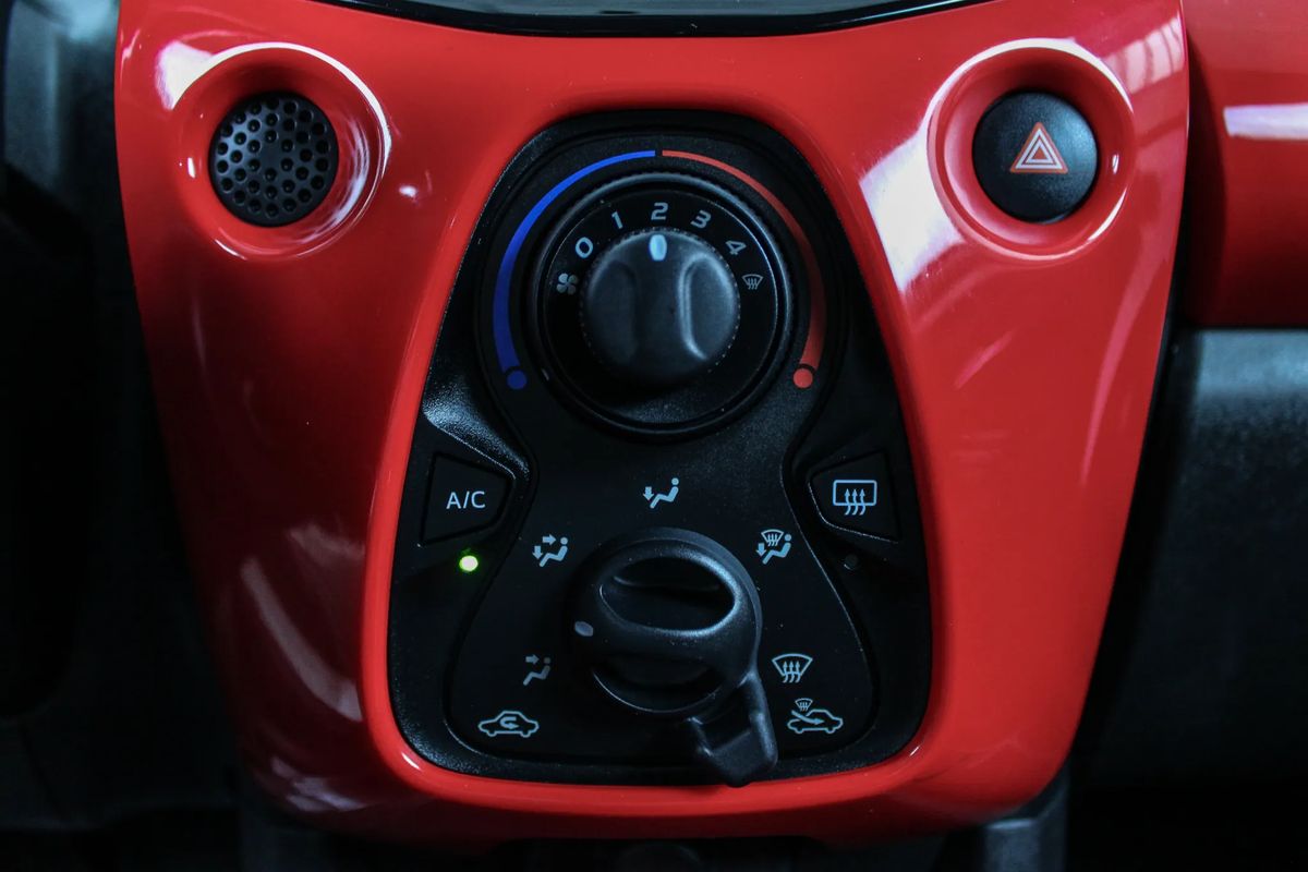 toyota-aygo-2018-gasolina-998cc