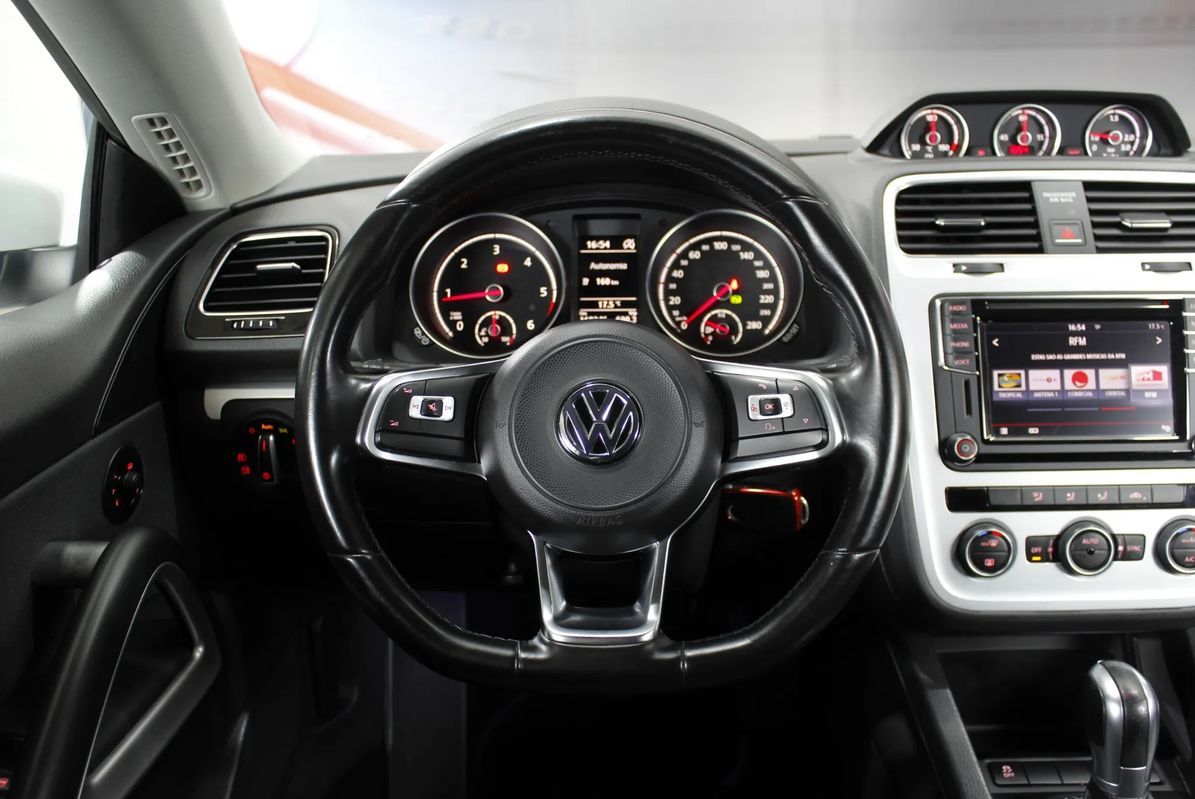 volkswagen-scirocco-2017-diesel-1968cc