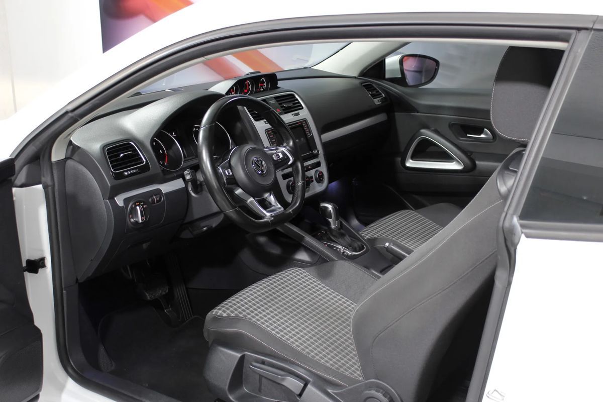 volkswagen-scirocco-2017-diesel-1968cc