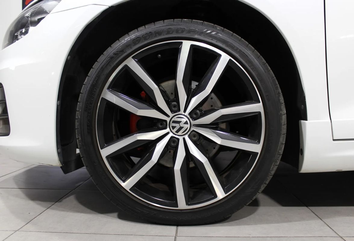 volkswagen-scirocco-2017-diesel-1968cc