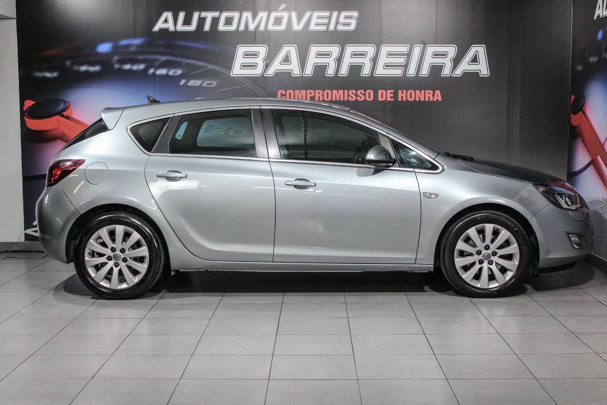 opel-astra-2010-diesel-1686cc