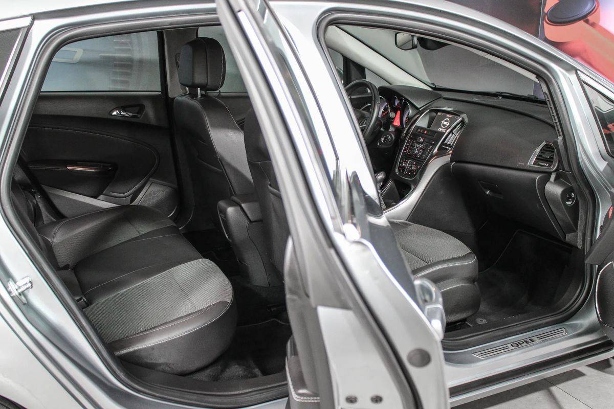 opel-astra-2010-diesel-1686cc