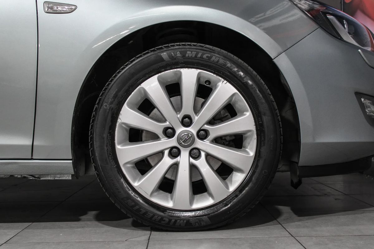 opel-astra-2010-diesel-1686cc