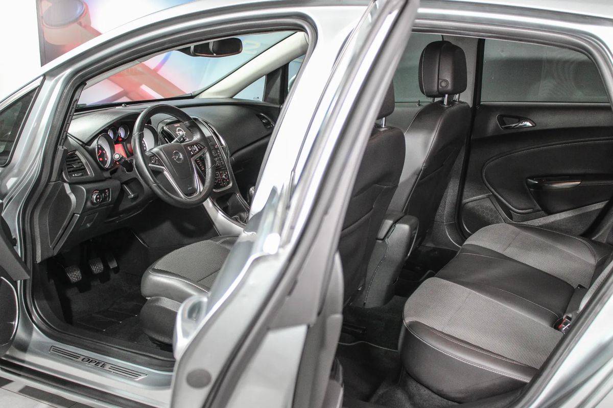 opel-astra-2010-diesel-1686cc