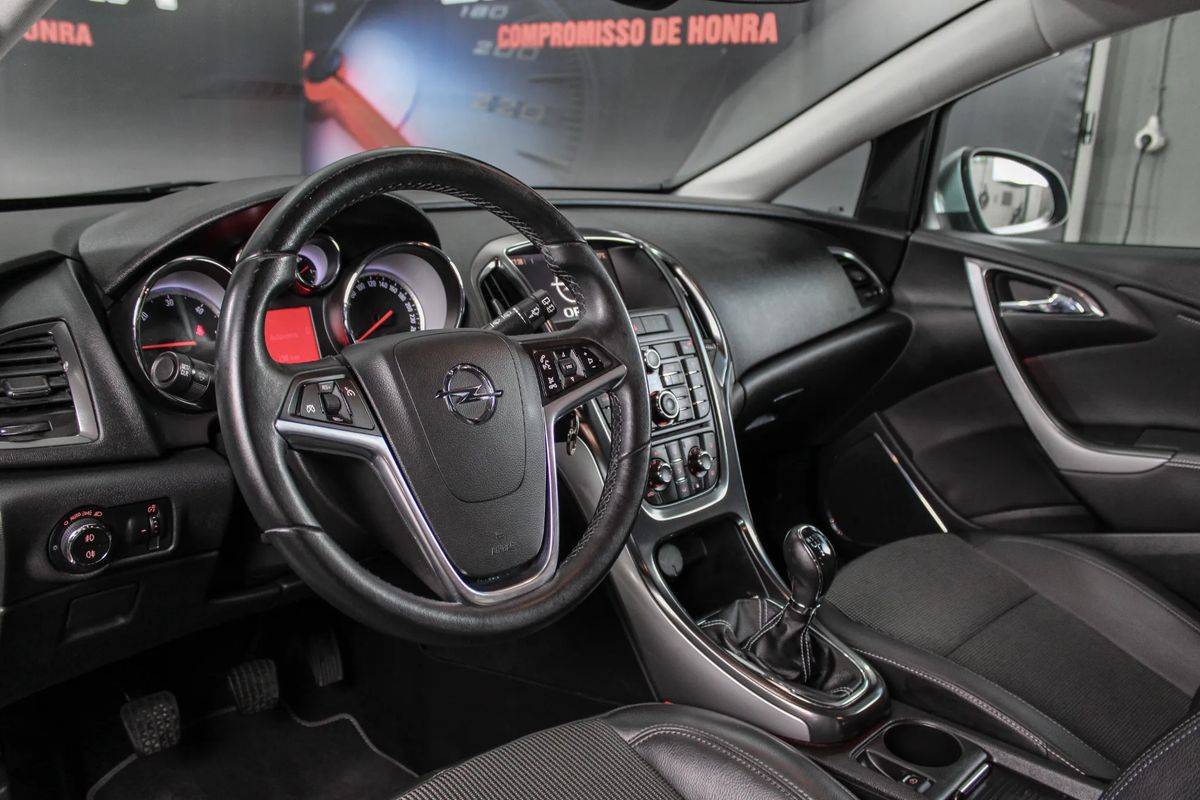 opel-astra-2010-diesel-1686cc