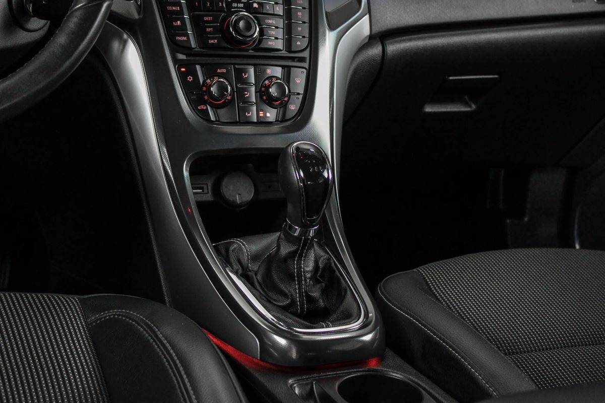 opel-astra-2010-diesel-1686cc