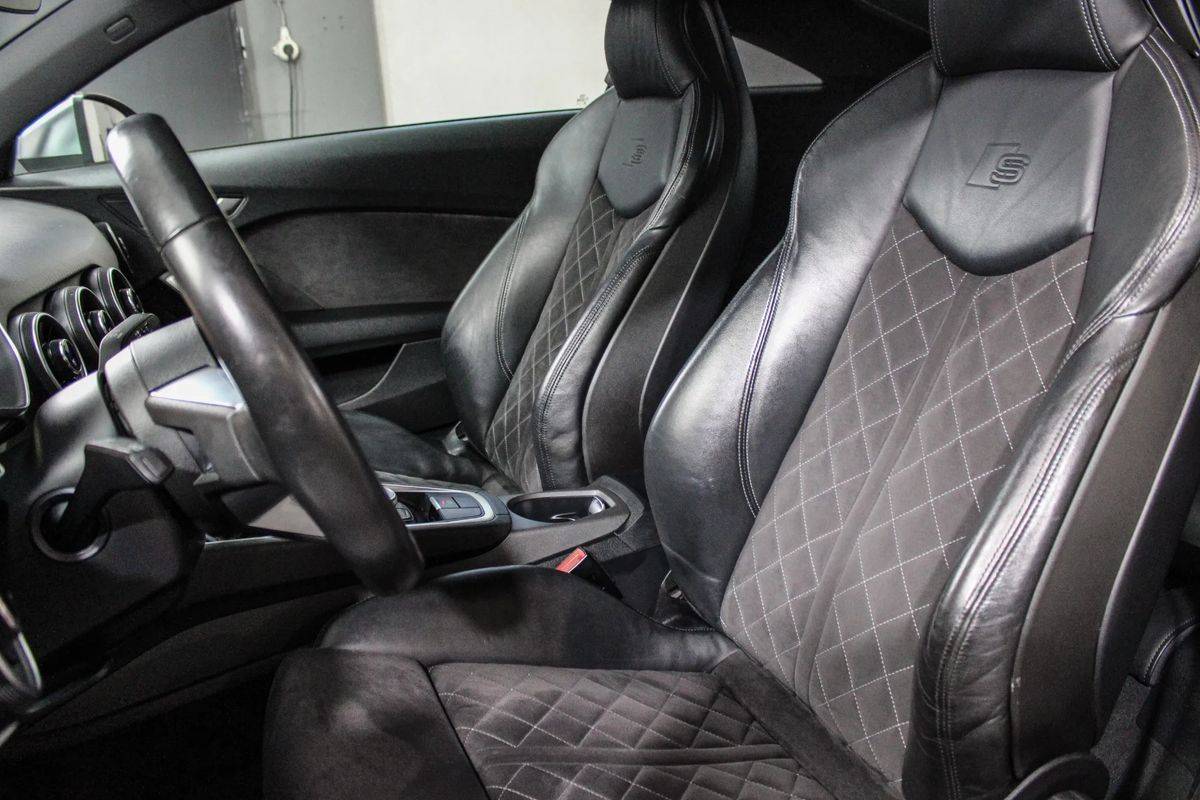 audi-tt-2015-gasolina-1984cc