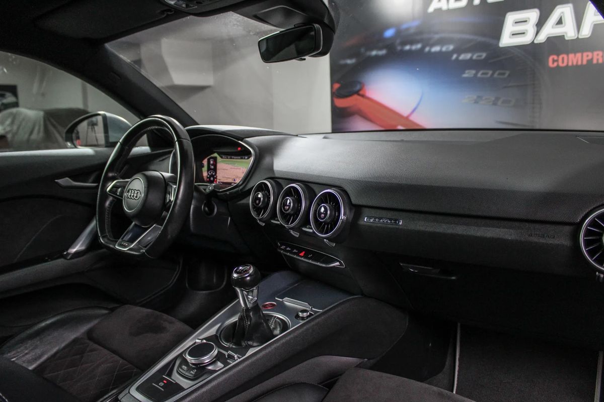audi-tt-2015-gasolina-1984cc