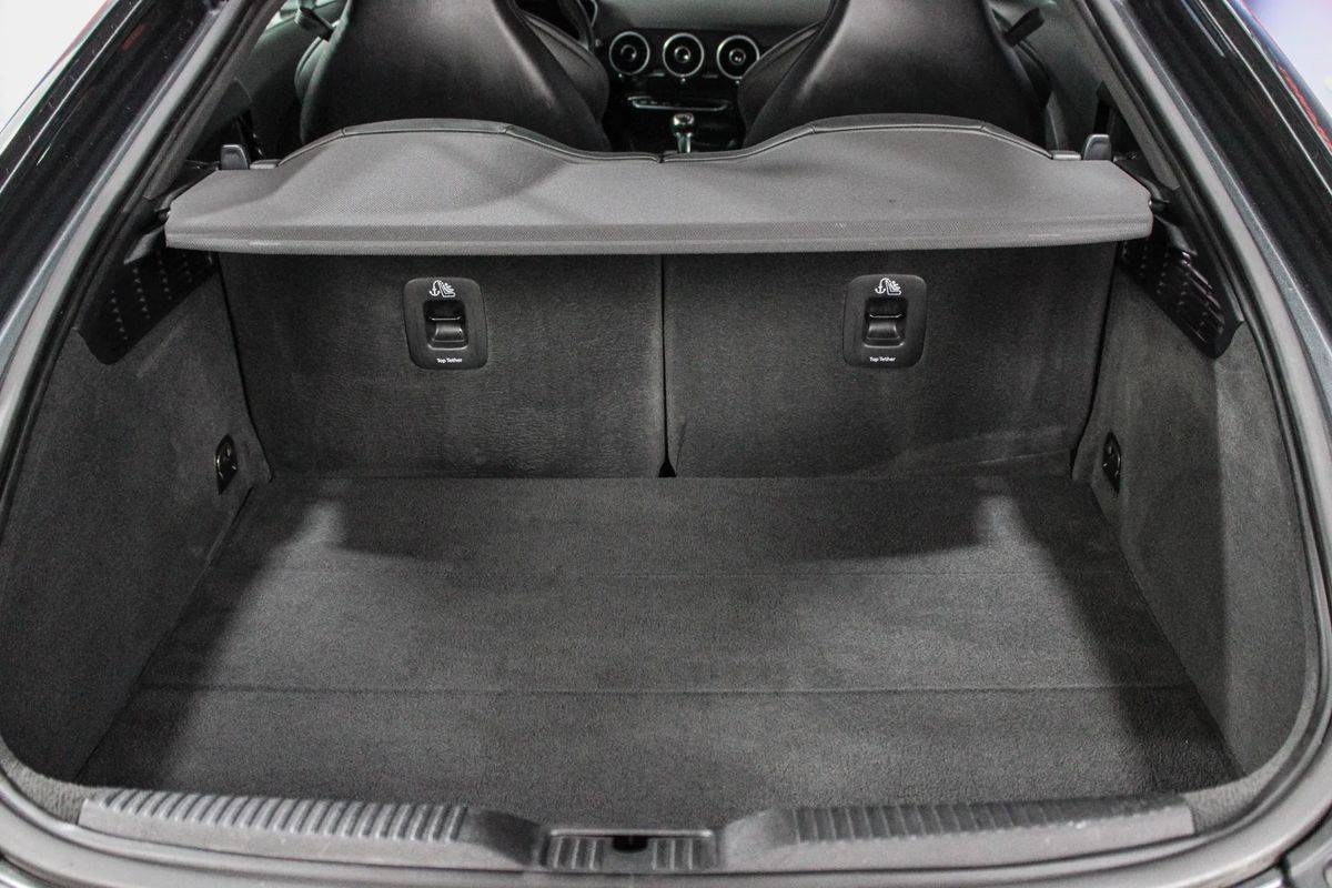 audi-tt-2015-gasolina-1984cc